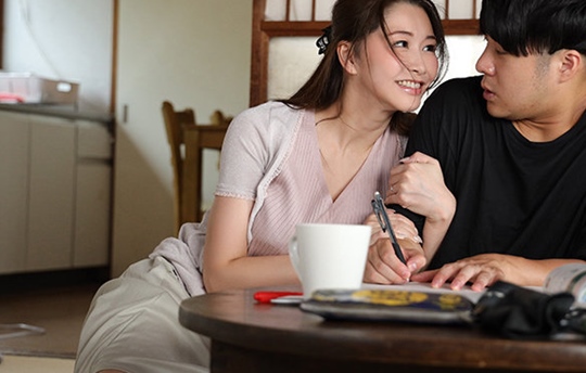 「輝尻妻」セクシー婦人の括れ腰が勃起ポコチンに乱れた欲望で食らい付く破滅するほど騎乗位SEX 愛弓りょう