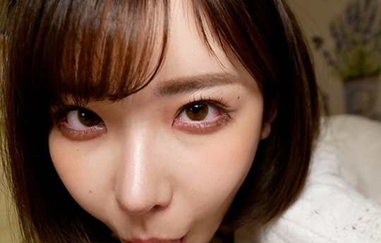 「メガネ痴女」彼女の妹が猥褻過ぎるリップと咽喉女壺でポコチン挑発する拒否できないスペルマ搾取 深田えいみ