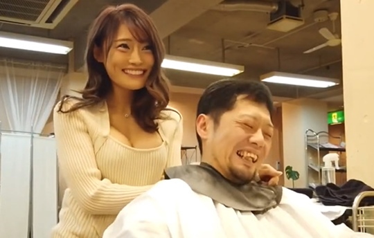 「痴女美女」特上ギャルから痴女テクでコチョられ拒否できない手シコ抜きスペルマ搾取 七瀬ひな