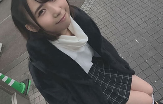 「素人ナンパ」美少女が桃色肉体を見せつけオッサンのポコチンで愛し合ったアンニュイ援交