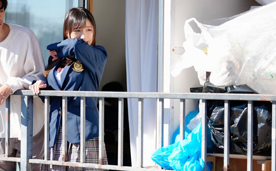 「制服を着たJK」一途な現役JK女子の桃色肉体がチンピラ達のポコチン責めで回され続けた種付けSEX 楪カレン