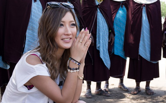 アフリカンな極太ポコチンと中出しSEXの旅 AIKA