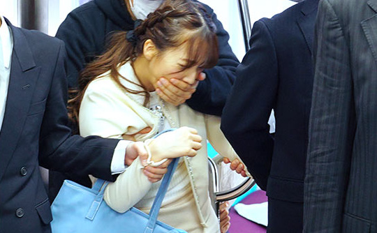 特上セックス肉体がゲス極み肉棹で死にそうな位掻き乱された大量スペルマブッカケ 三上悠亜