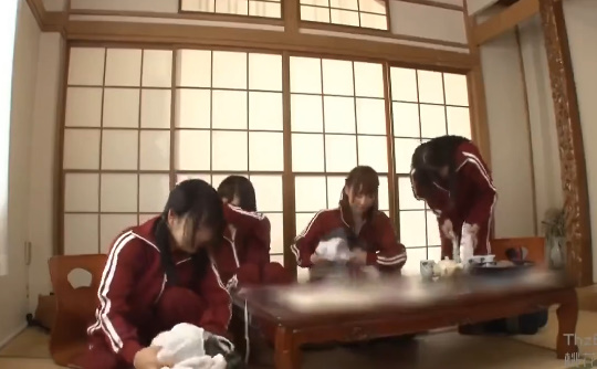 もちもち現役女子校生達が級友男根を大胆に欲張り挿れたい放題性の狂宴