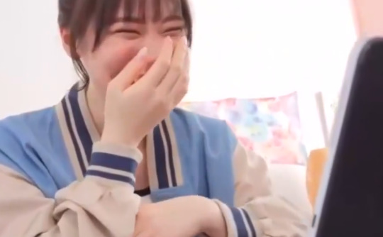 つるペタ真っ白美少女が勃起男根を最上痴女テクでイジリ回す落とす精液搾取 石川澪