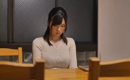 魔乳義姉さんの足もとを見た弟のゲス極み陰茎が挿れたい放題何遍も中出しファック 辻井ほのか