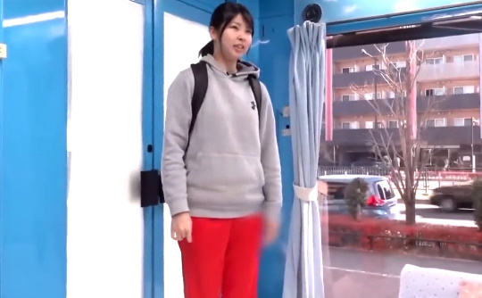 垢ぬけないな運動美女に 草食男根を赤面手シコでうっかり発狂現状の女壺で卒業性交