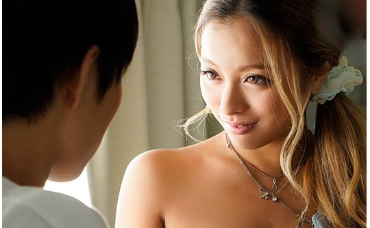 彼女のお姉さんが魔乳と魔尻で純粋な男根に波乗り 精液搾取な騎乗位ファック 蘭華