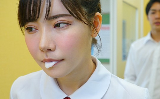 教師の勃起男子根で幾度も突き上げられて信じられない程悶え狂う美少女の妖女マ●コ 深田えいみ