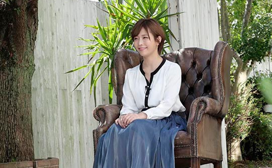 ヤリた過ぎな男子根達が喰らいつきの肉ボディで抜き落とす狂乱の酒池肉林 紗倉まな