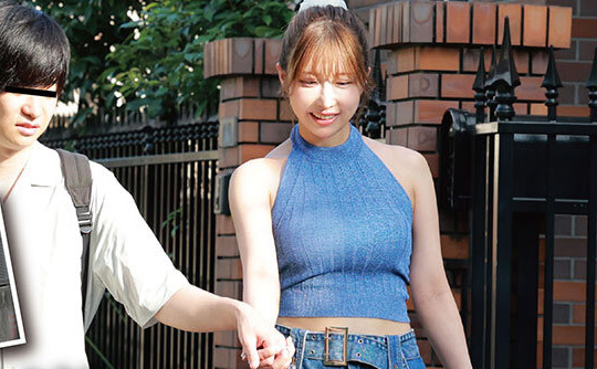 うんぱいがイケメン肉棒で必死性交悶え狂う妖女マ●コ