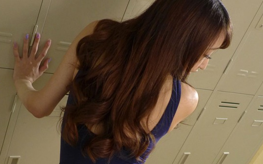 弾けるプリ尻で肉棒を詰め込むセクシー女教師を条件のイイ肉便器にした学園 蓮実クレア