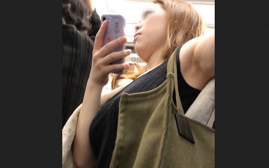 【下からの眺め64】ムチムチセクシーＯＬのＧカップを下からじっくり！