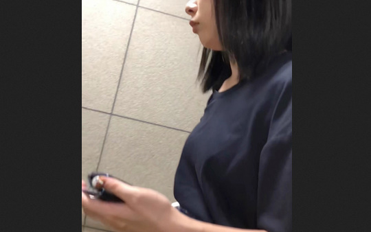 【横からの眺め269】ハーフ系美女ＪＤのムチムチボディを並走で！