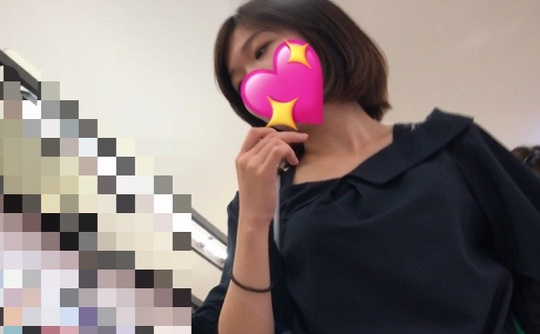 ショートボブがお似合いのハツラツ女子はピンクのミニスカの中でムチムチヒップにあざとく食い込んだブラック生Ｐが！ J36DS-4K