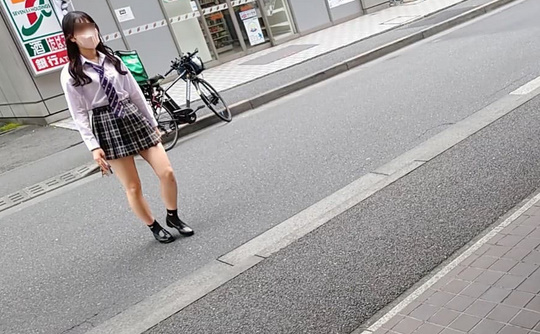 2種類のPゲット！近所のマンションに住むミニスカJKを毎日堪能