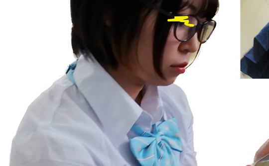 夏期講習に通う受験生☆階段と休憩室隠し撮り