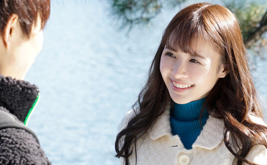 人妻になった同級生と時間をを忘れて貪り愛し合った三日間の帰省 栗山莉緒