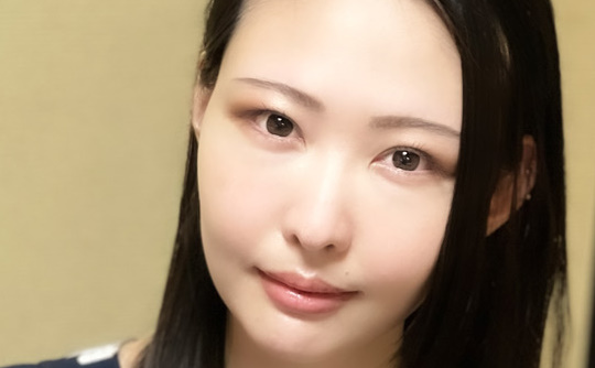 アナルに指3本でもデカチンでも受け入れOKの美熟女