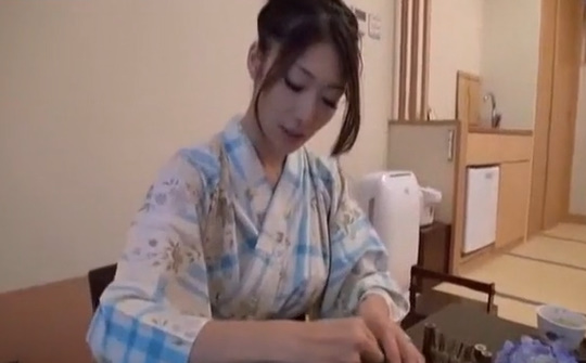 セクシーおばさん 小早川怜子の猥褻なHcupを喰らう