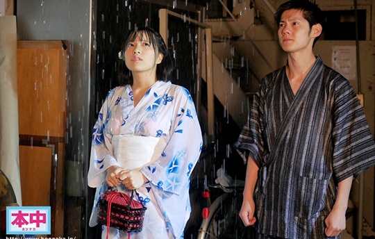 ビッショ濡れのカノジョのにくたいに亀頭がオスボッキした青春陰部性交 根尾あかり