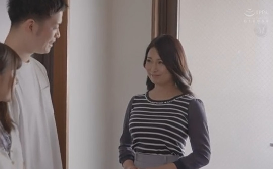 プリ乳満腹にくたいが揺れた心も揺れた娘のカレシに溺れてしまった母親失格。一色桃子