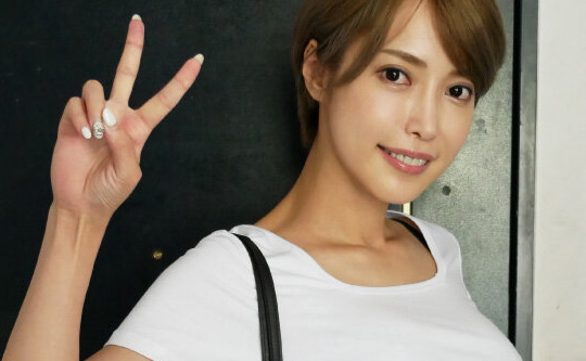 ファンのザーメン一滴残らず吸い上げる！夢にまで見た 君島みお のマ●コ挿入