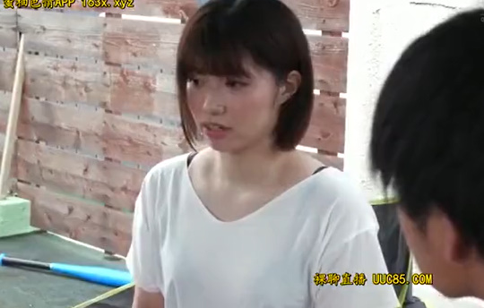 愛欲乳にくたいを幾度もむしゃぶりつくスケベ中年の蛇舌にアクメ堕ちしたヒトヅマの体　石原希望