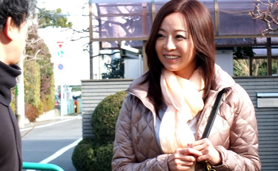 親友の母親がプリ乳過ぎてむっち過ぎて男根が乱舞する禁断情事　KAORI