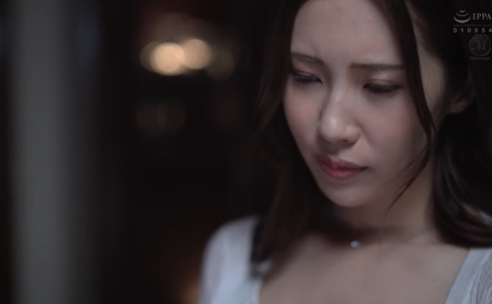 情欲の闇に飲まれて止まらない中出し地獄の日々 水端あさみ