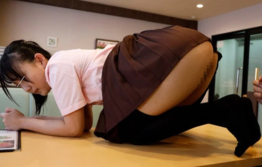 「ファン見逃し厳禁」美尻魅せつける女子達のアブナいパート！ボッキしたチ○ポに股がり特上の精子処理！