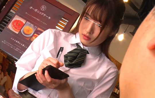 美人の着衣デカ乳に興奮したエゲツないペニスのプリ尻猟り