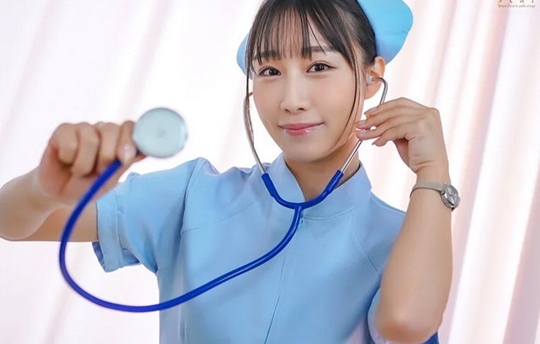 愛々しいナースさんの強烈口淫でち〇ぽをご尽力してくれる猥褻な診断