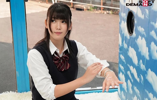 「JK限定」愛々しいスマイルで猥褻なボッキ肉竿を押し込む女子の口淫でカレシを見つけ出せ！