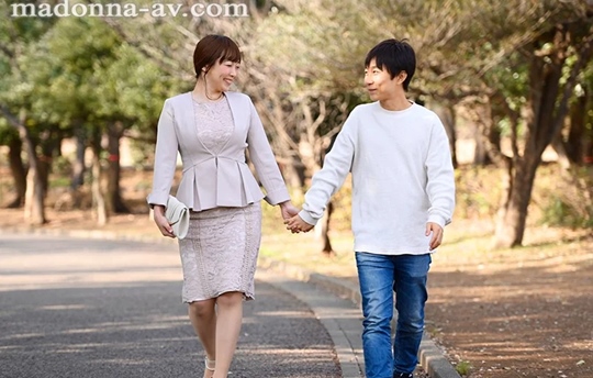 「義母姦淫」考えられないタブー情事に快感の終わりが見えない義息の肉竿で強烈オーガズム