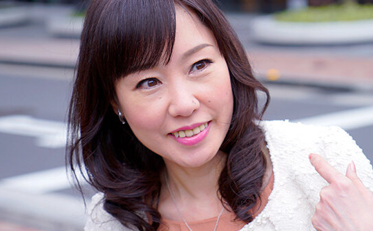 『奥さんナンパ』破廉恥にイキ堕ちるおばさんの股間が濡れ溢れるイイ女たちの本音の性交